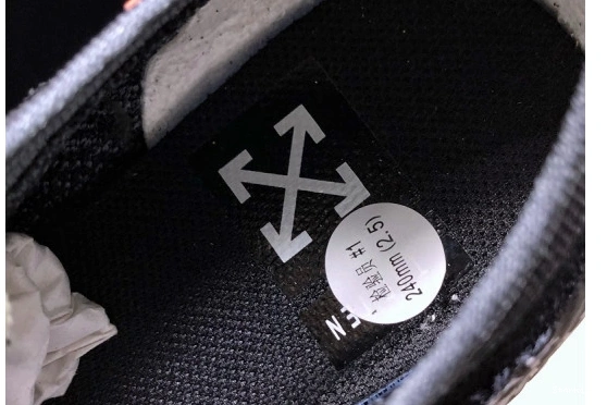 VaporMax Air AA3831-001 O-W  0216